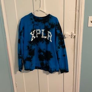 YouTuber’s Sam and Colby XPLR crewneck